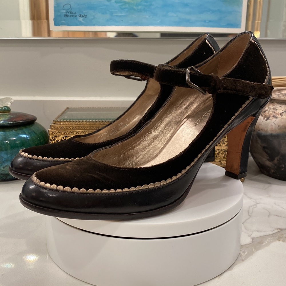 Cole Haan - Black & Silver, Velvet & Leather Mary Jane Pumps/Heels - 8.5B - EUC